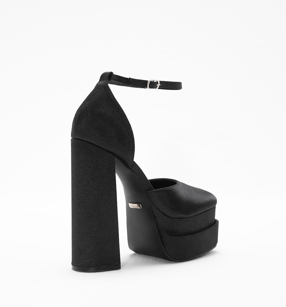 Zapato cerrado con plataforma