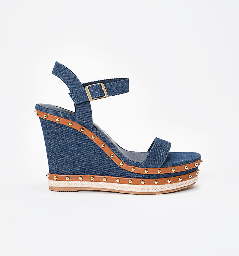 Sandalia plataforma denim con stud