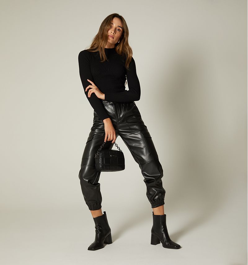 -stfch-producto-Pantalonesleggings-NEGRO-S028641-1