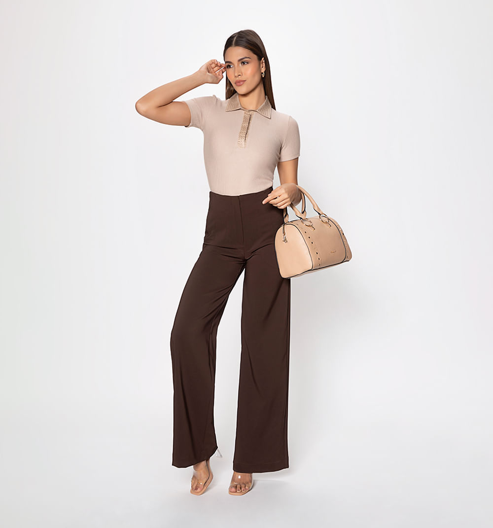 Blusa manga corta con hot fix en cartera