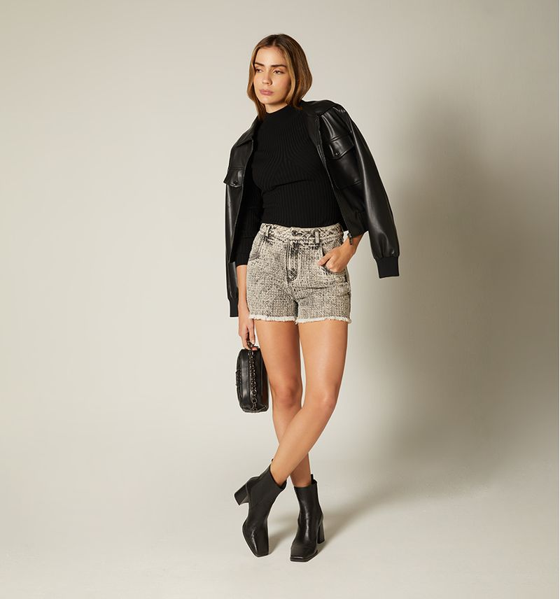 -stfch-producto-Shorts-GRIS-S104280-1