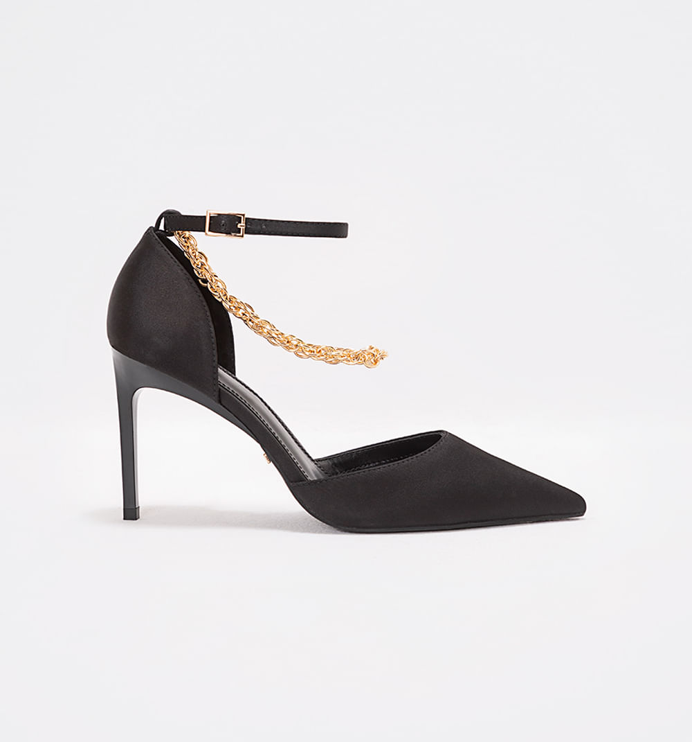 Stiletto en satten con cadena al tobillo