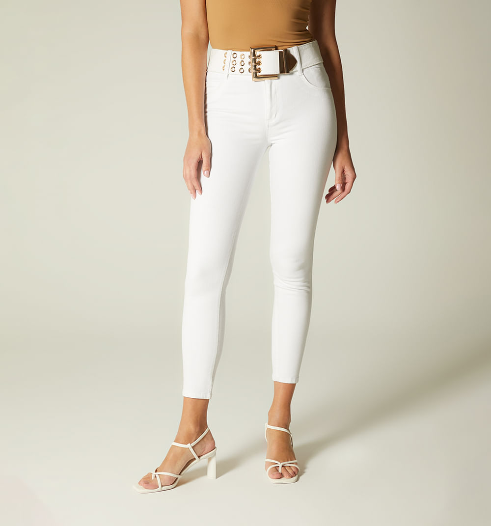 Jean skinny tiro alto, cinco bolsillos, pretina ancha, correa misma tela