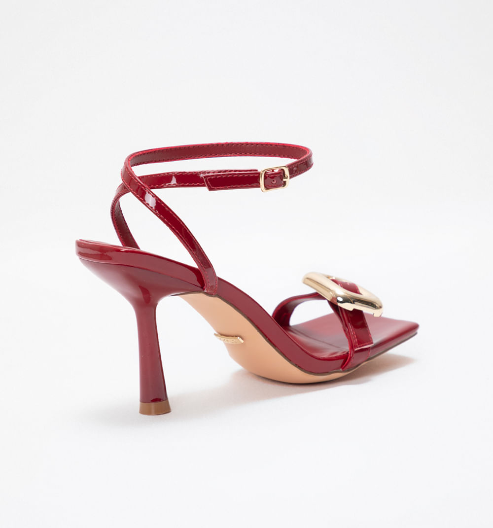 Sandalia tacon tiras con herraje