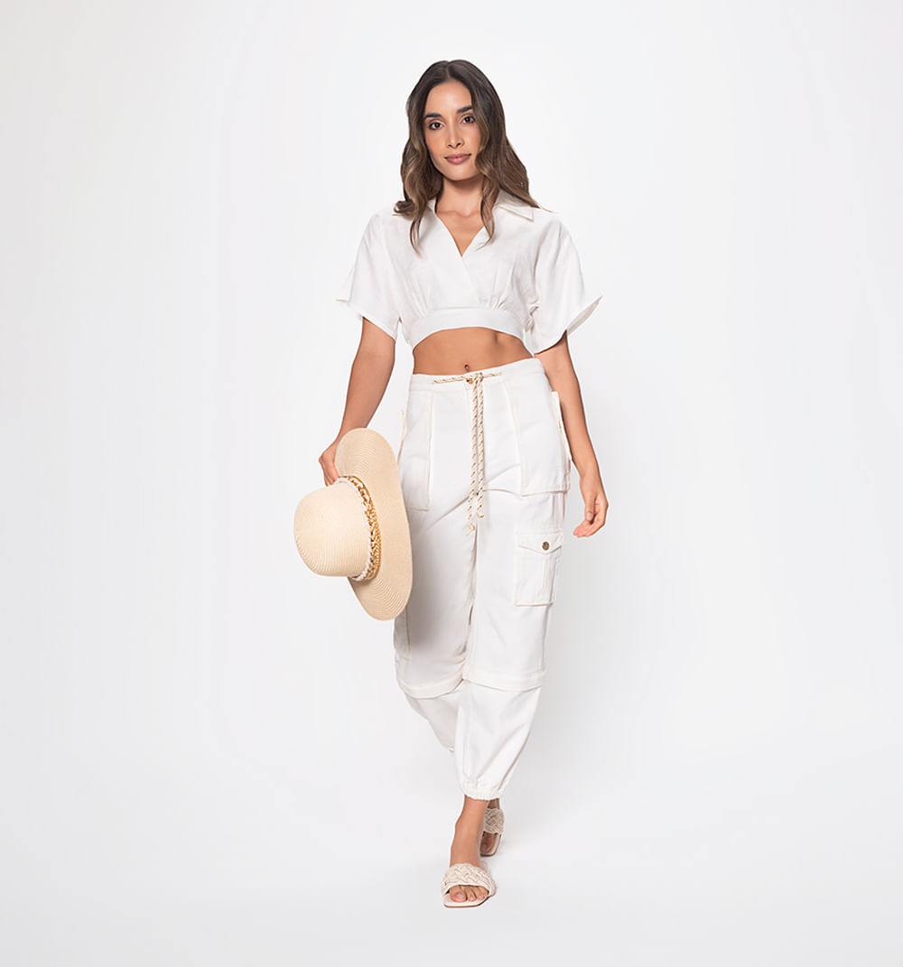 Jean jogger, tiro alto alto, bolsillos utilitarios, jareta y cordon