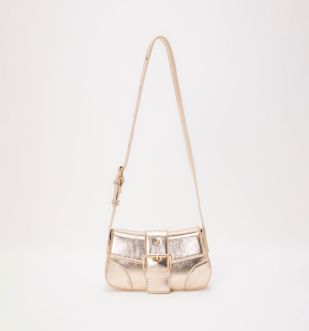 Bolso de hombro metalizado con  detalle  correa