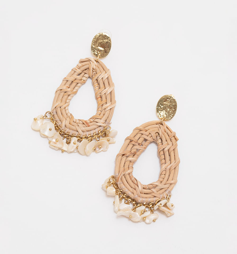 Aretes organicos con perlas, chaquiras y