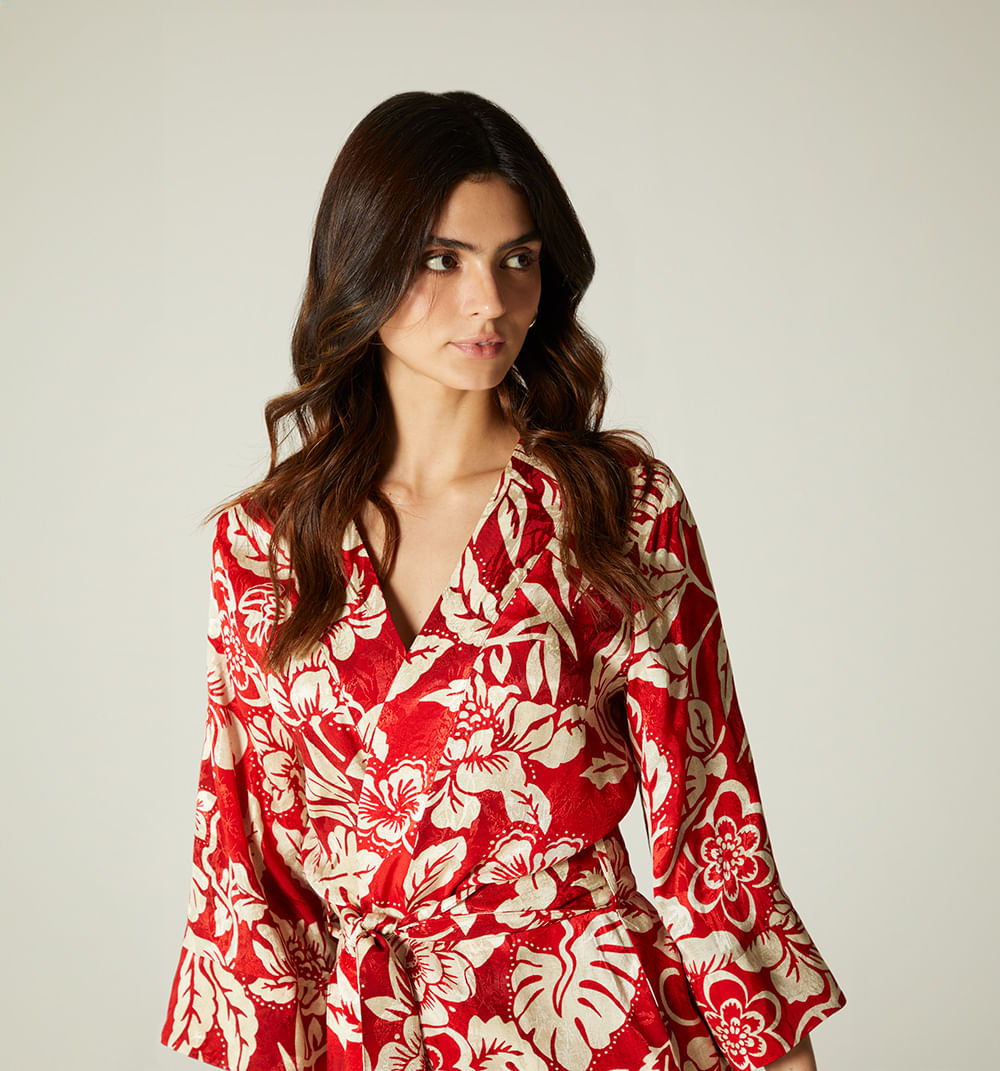 Sobretodo manga 3/4 con cinturon en misma tela