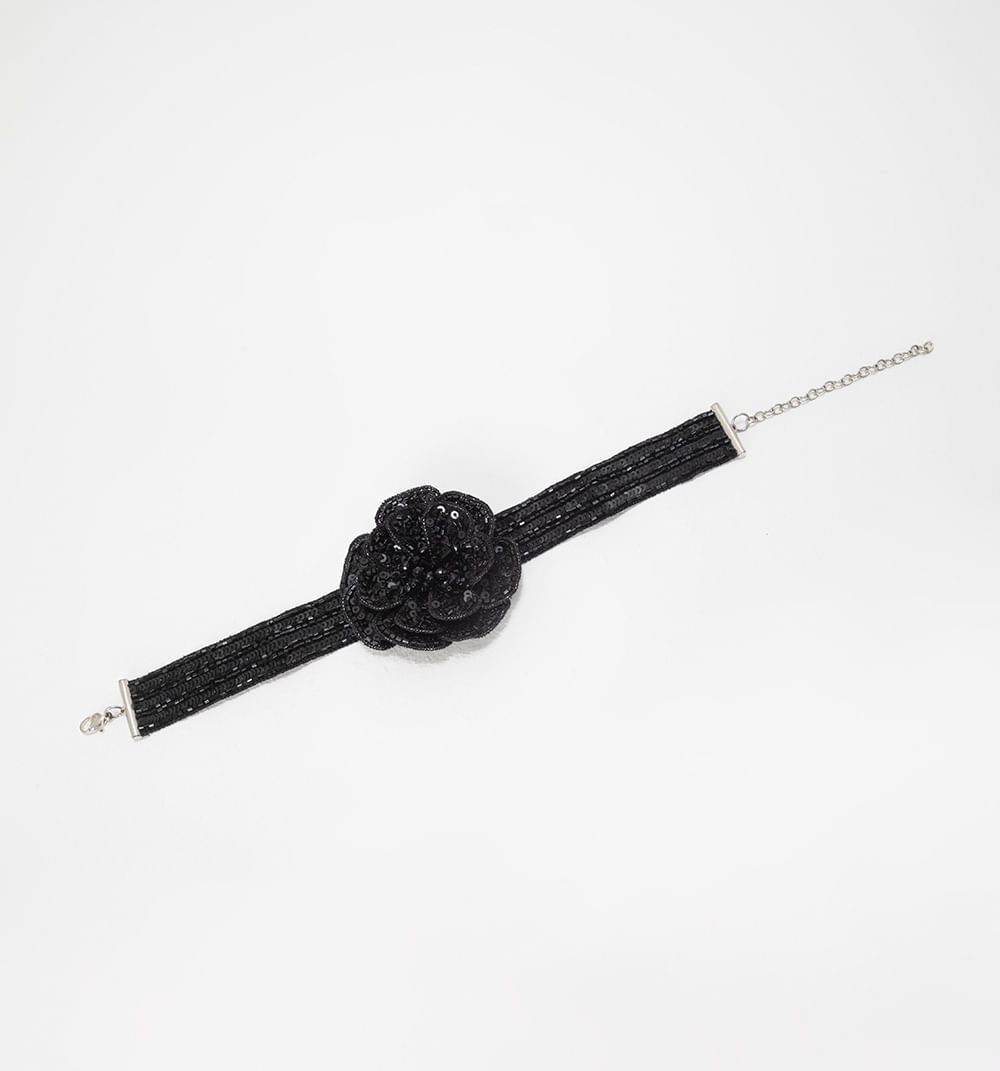 Collar chocker rosa lentejuelas y canutillos