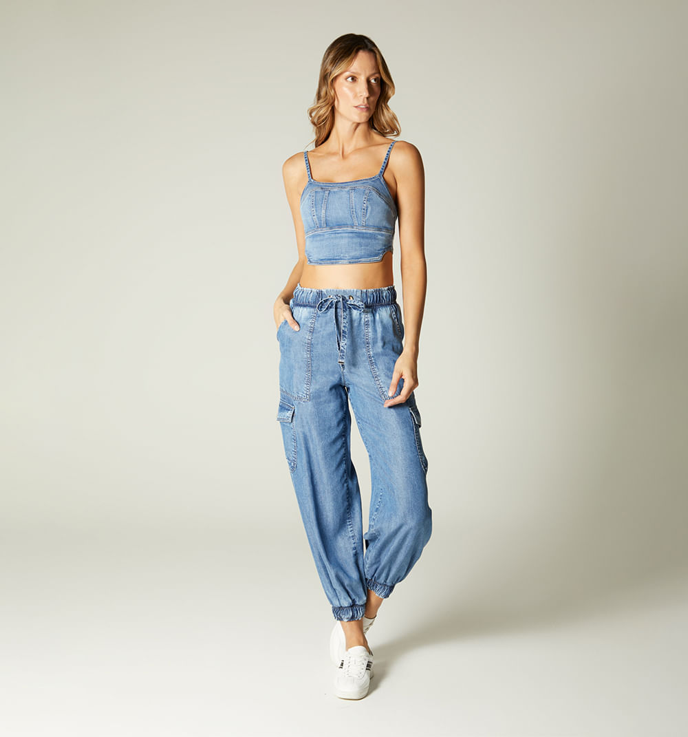 Blusa crop tiras, con cortes