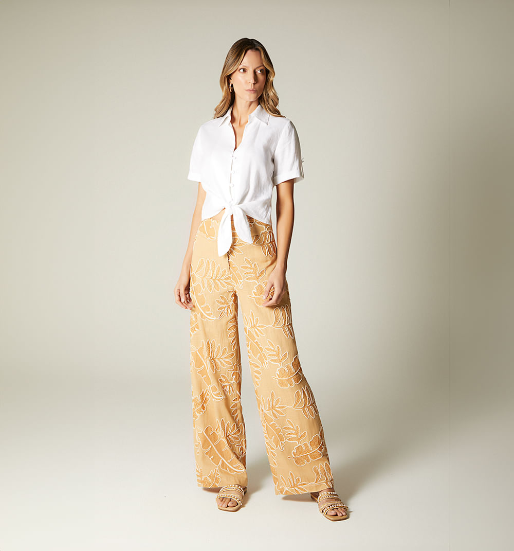 Pantalon palazzo tiro alto con correa en