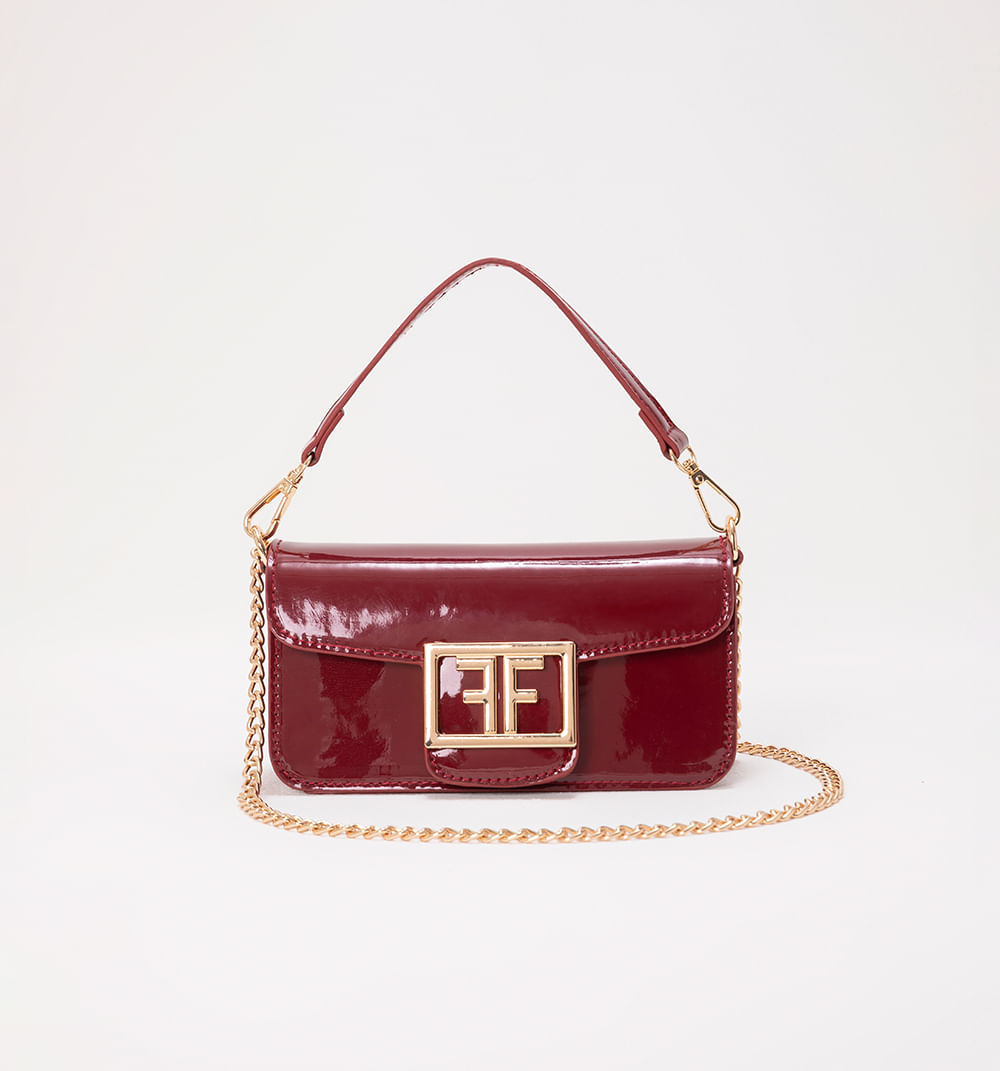 Bolso manos libres en charol