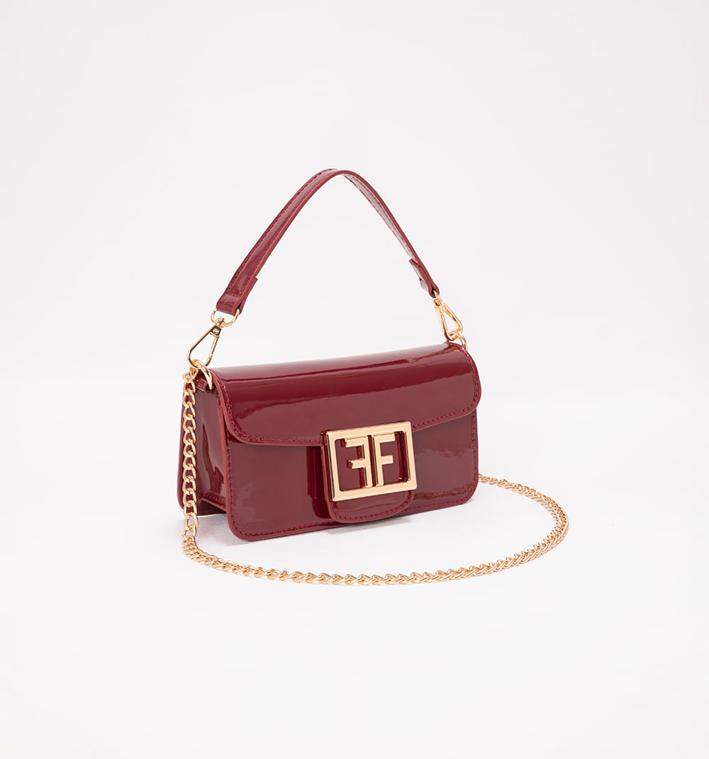 Bolso manos libres en charol