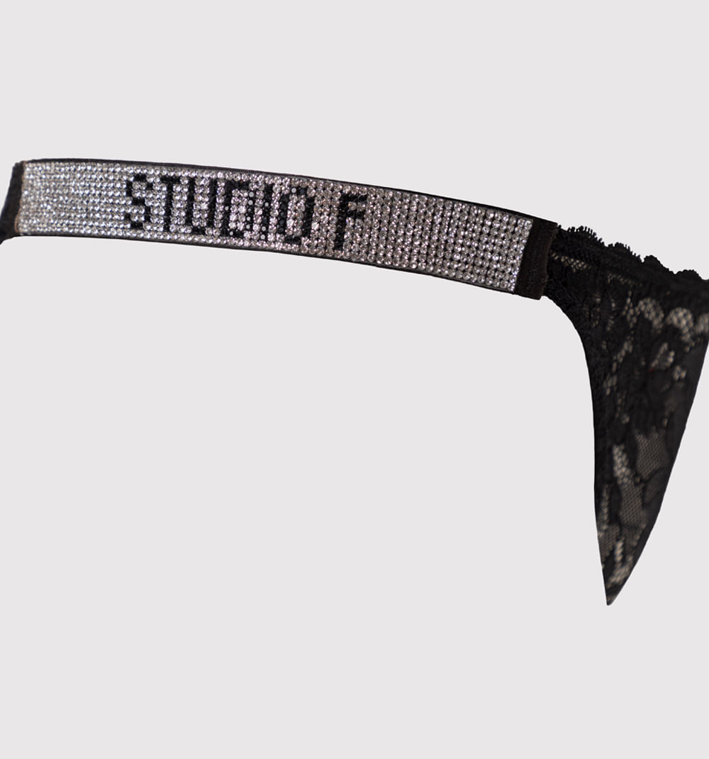 Panty encaje detalle tira logo hotfix
