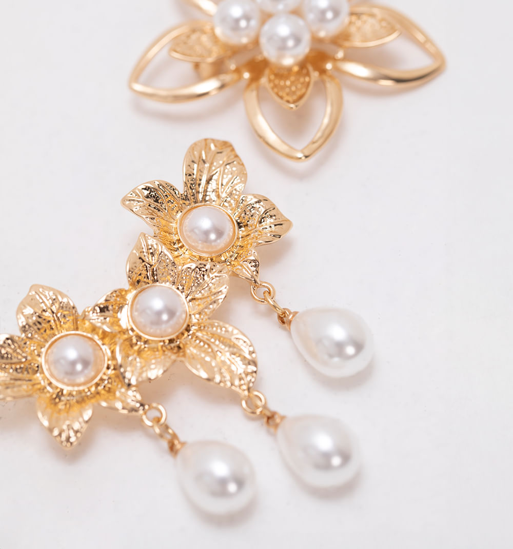 Prendedor  flor y perla set x 2