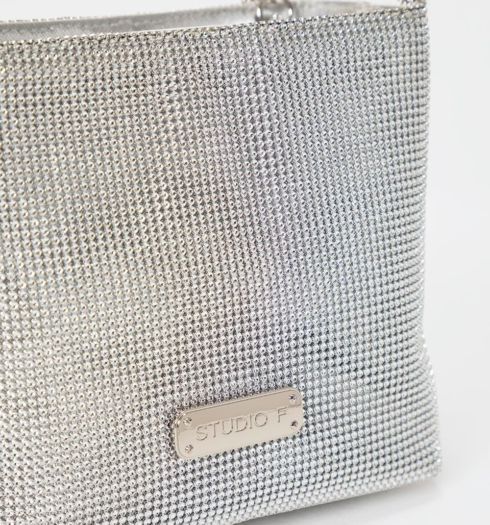 Bolso  de mano  con recubrimiento de cri