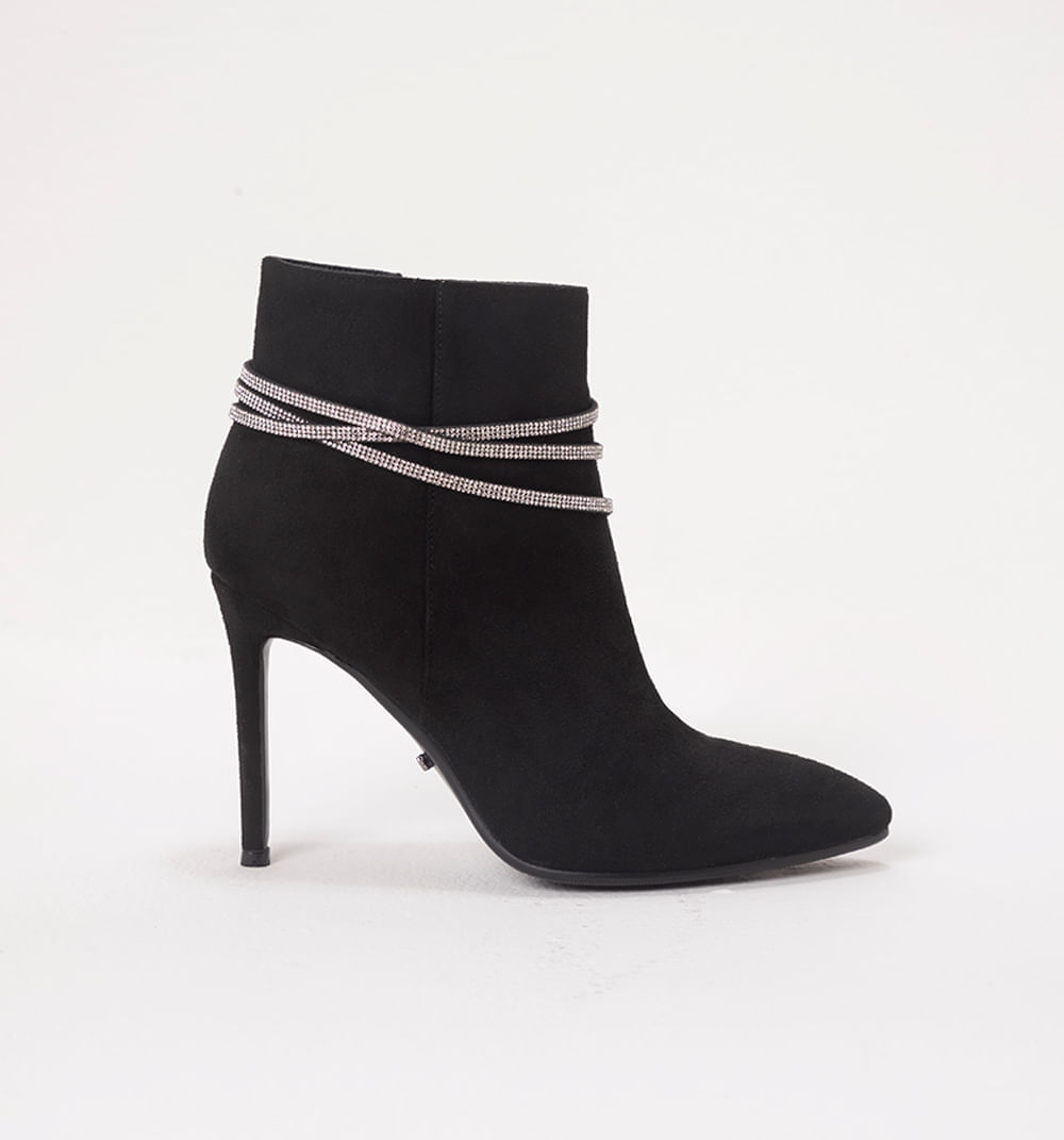 Botin capellada en suede y cadena decora