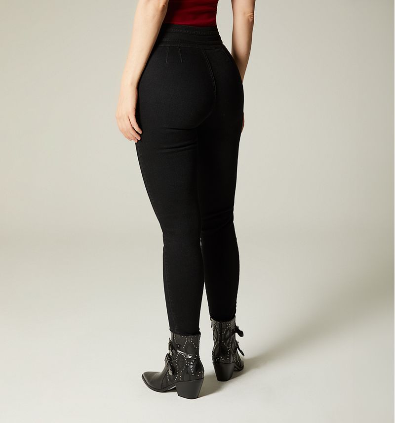 JEAN-NEGRO-S740738A-4