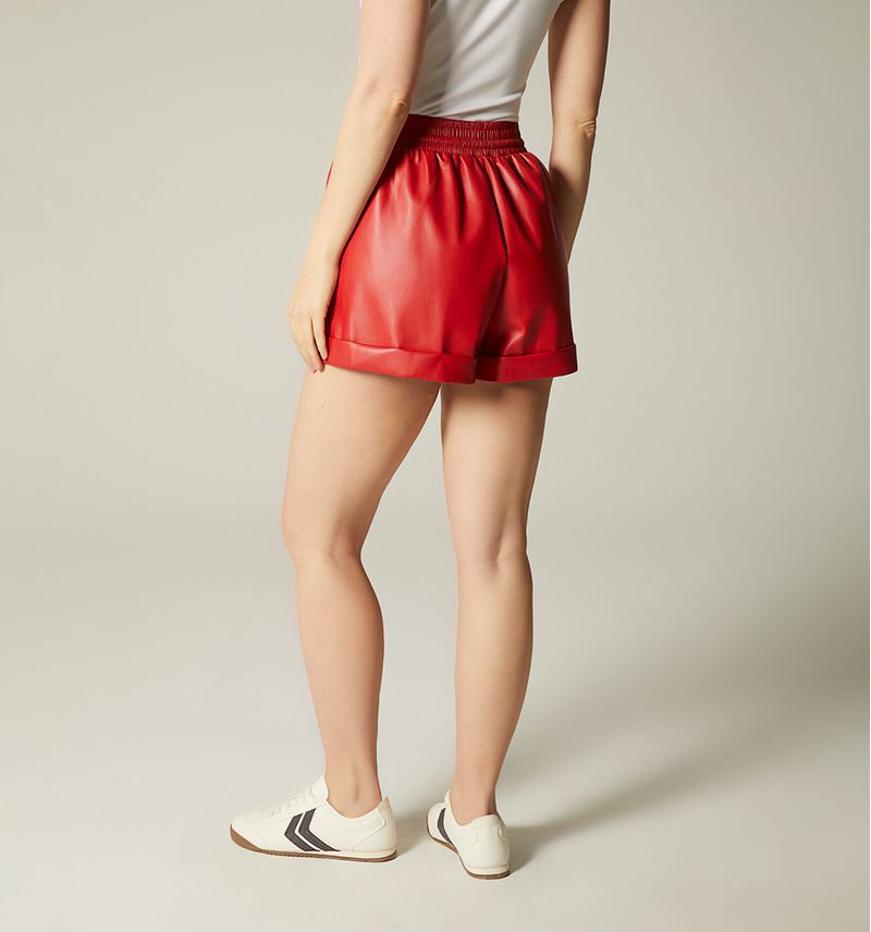 SHORT-ROJO-S104400-4.jpg