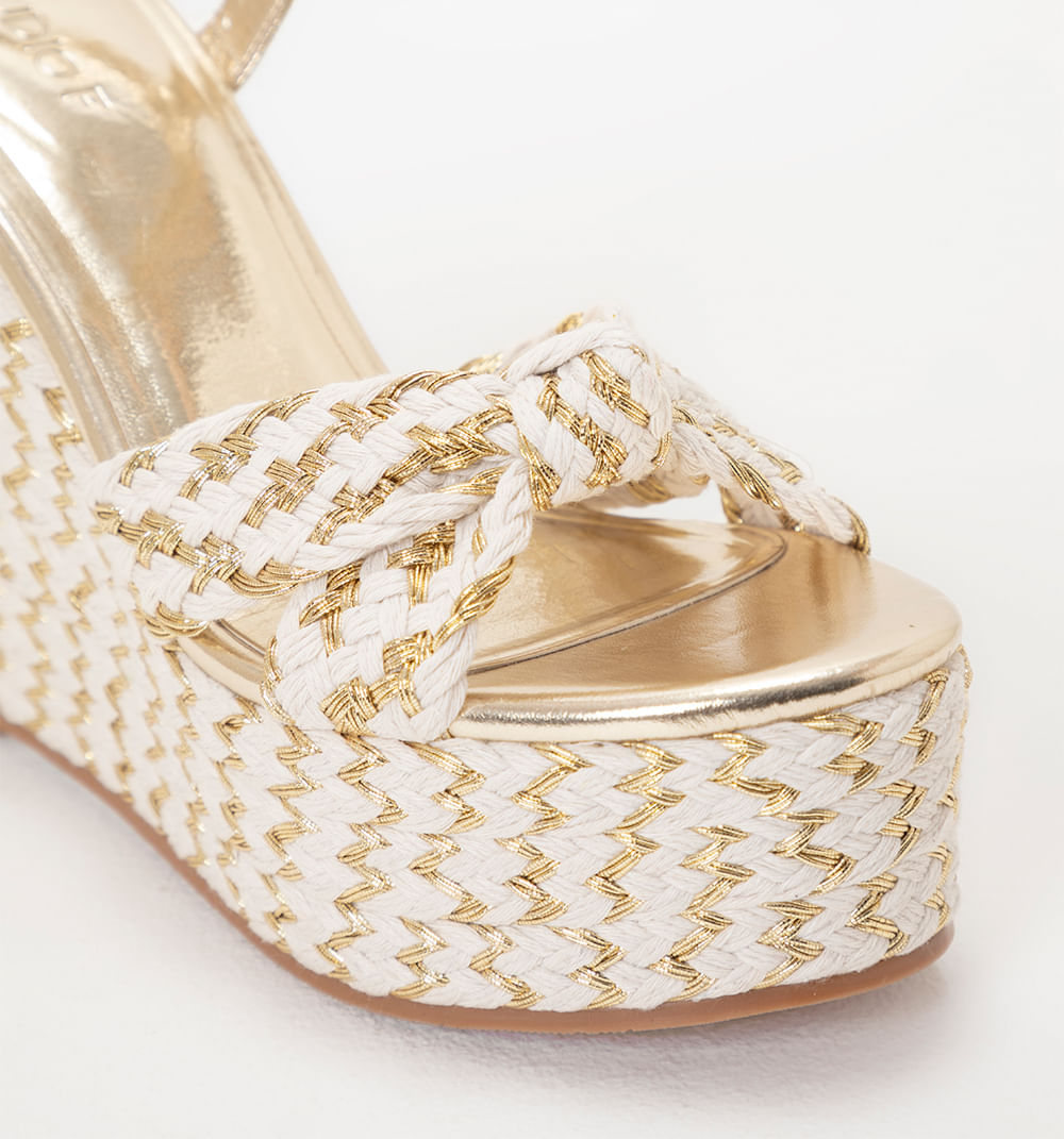Sandalia plataforma cruzada con lurex