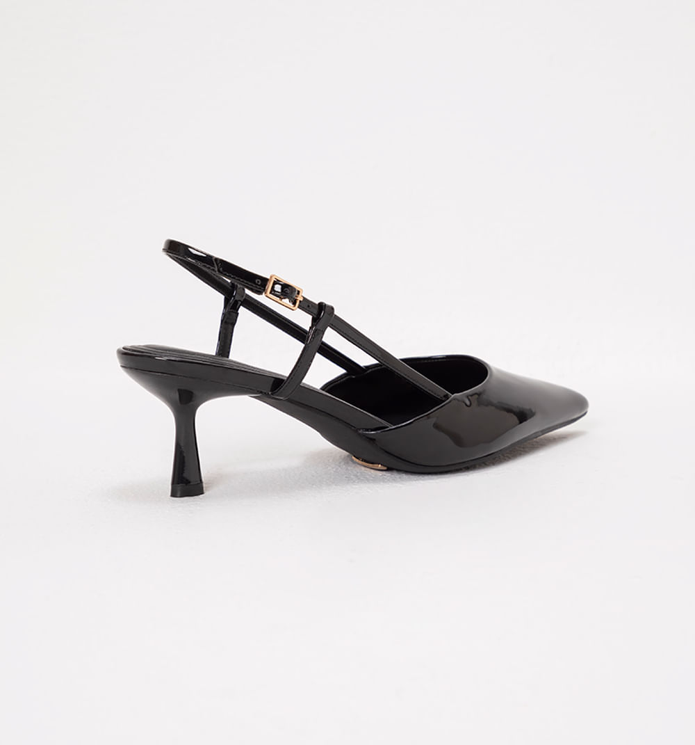 Zapato cerrado stiletto con tacón bajo