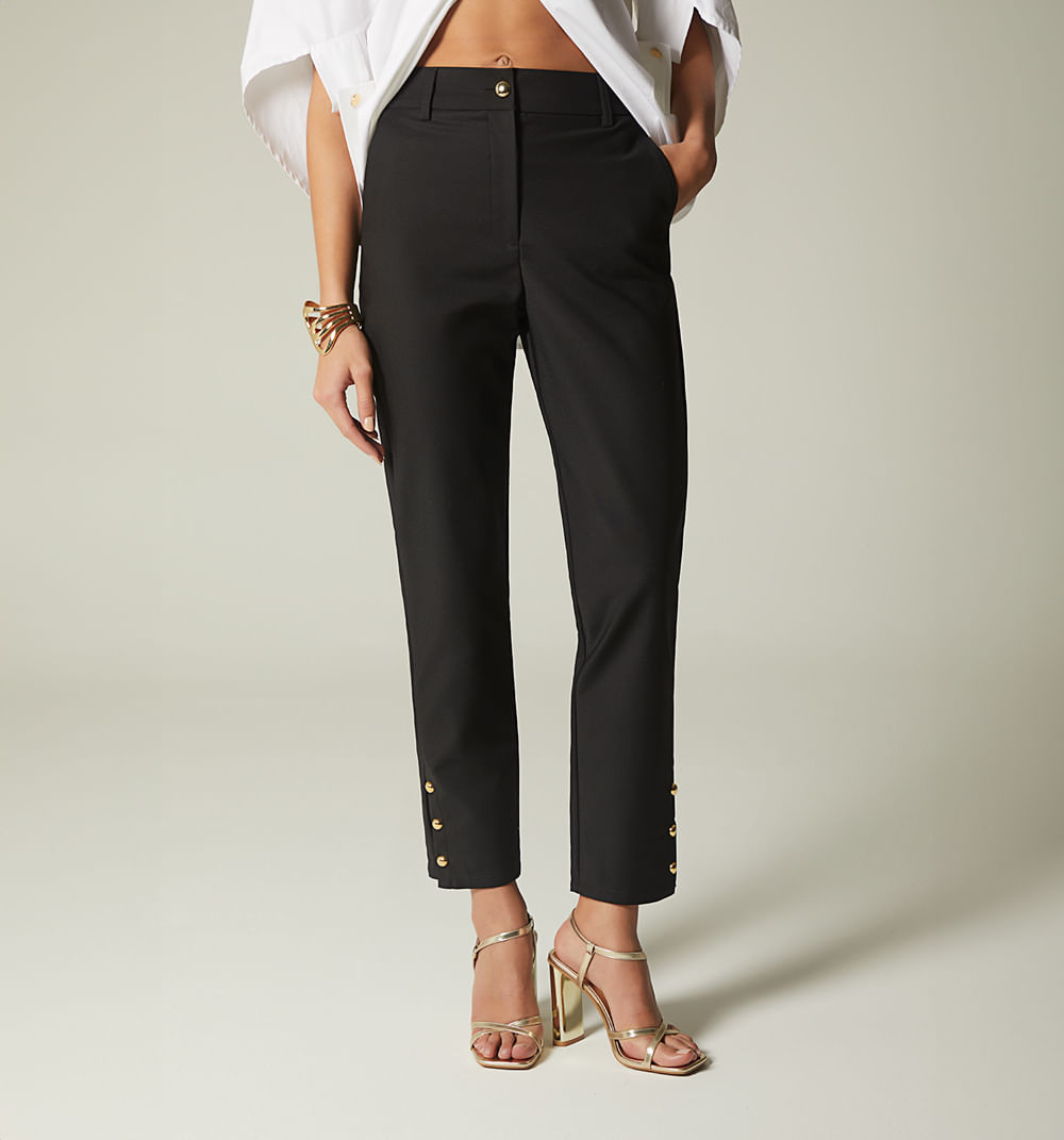 Pantalon tiro  alto con detalle en bota