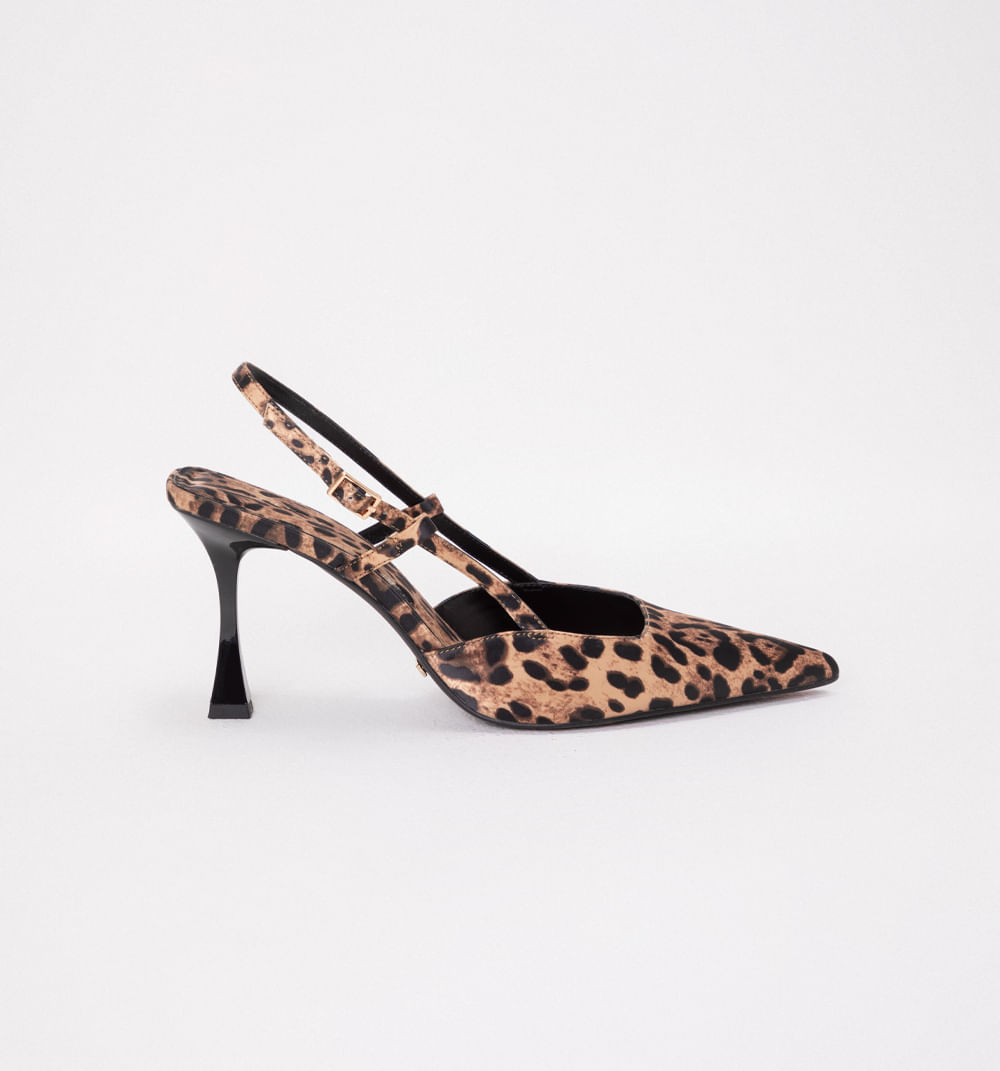Zapato cerrado animal print