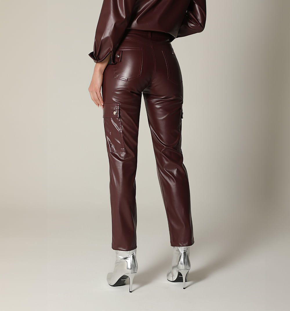 Pantalon tiro alto bota recta