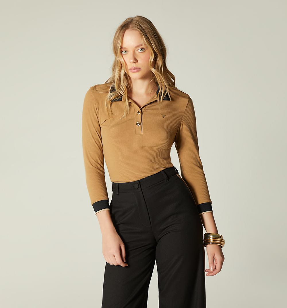 Blusa ajustada manga tres cuartos
