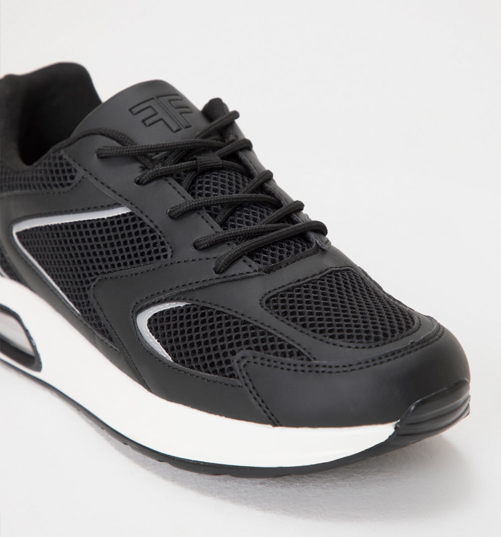 Tenis deportivo con camara de aire