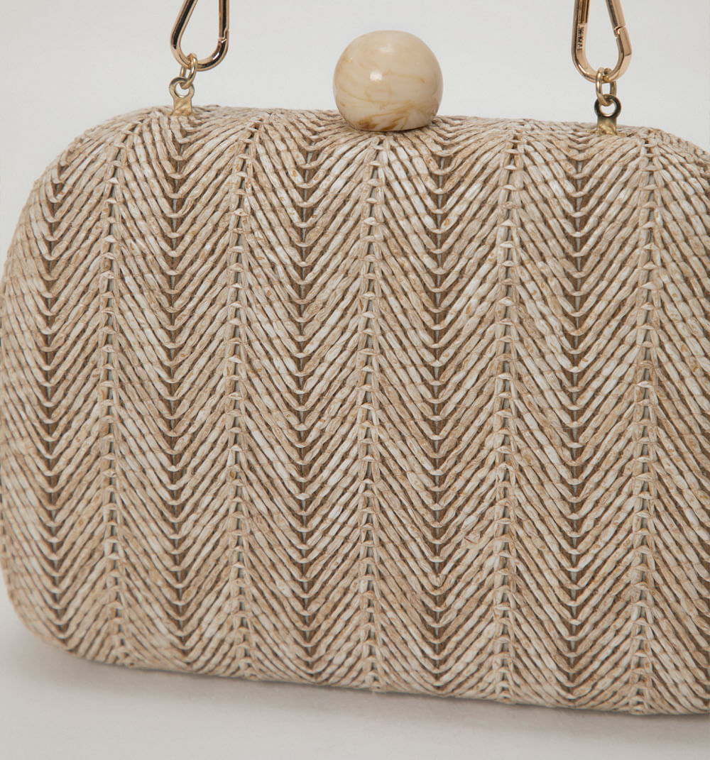 Sobre con cadena decorativa