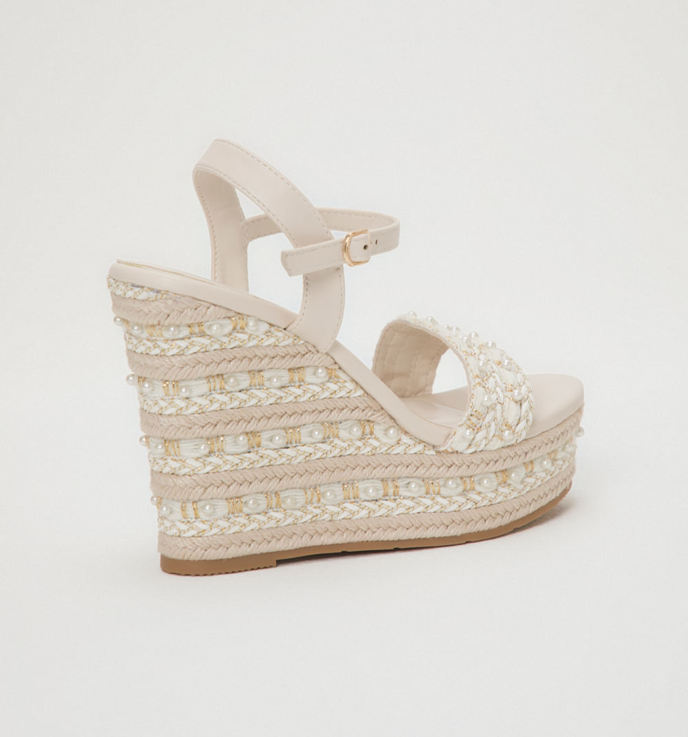 Sandalia plataforma con perlas