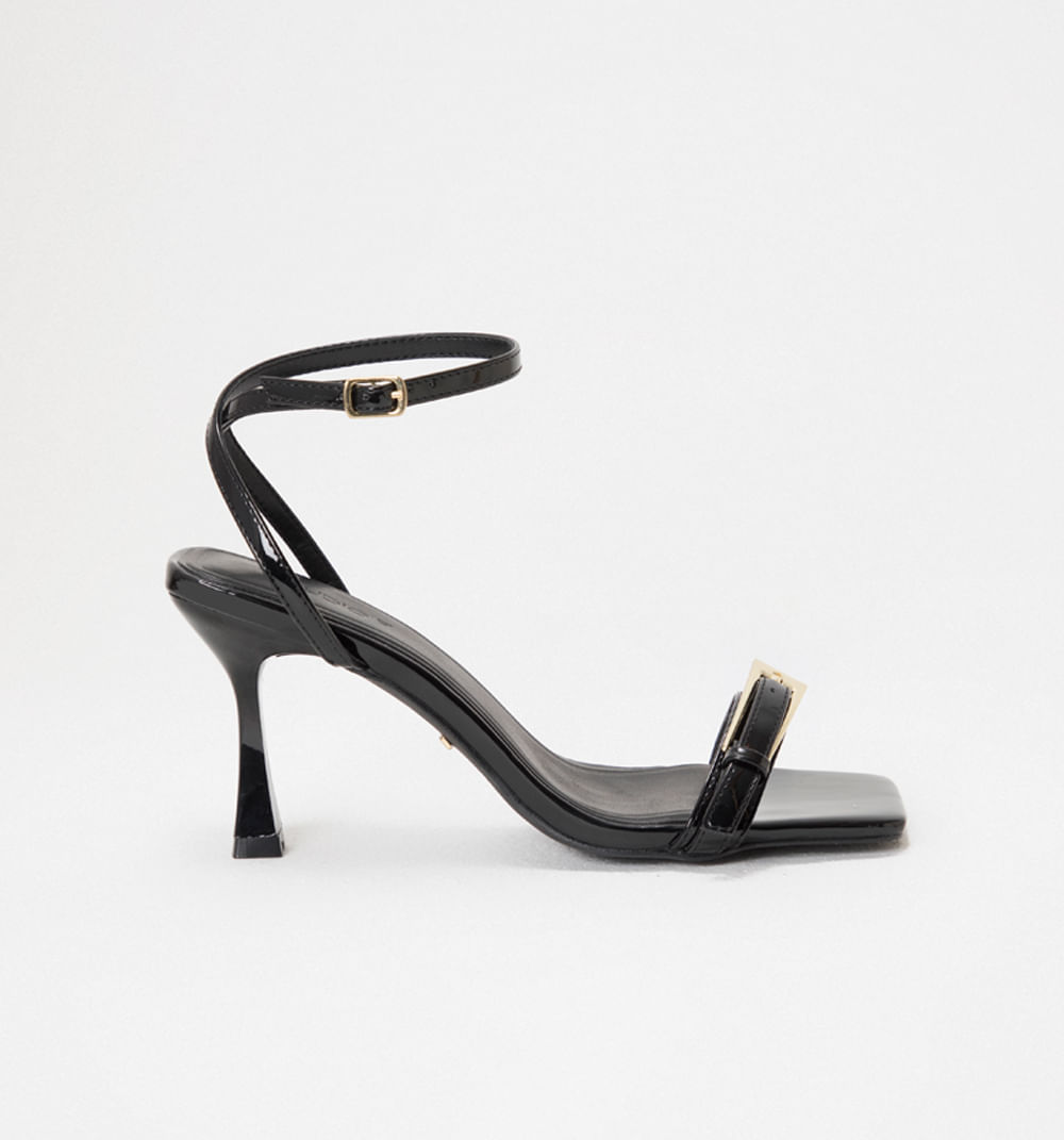 Sandalia tacon con hebilla regulable