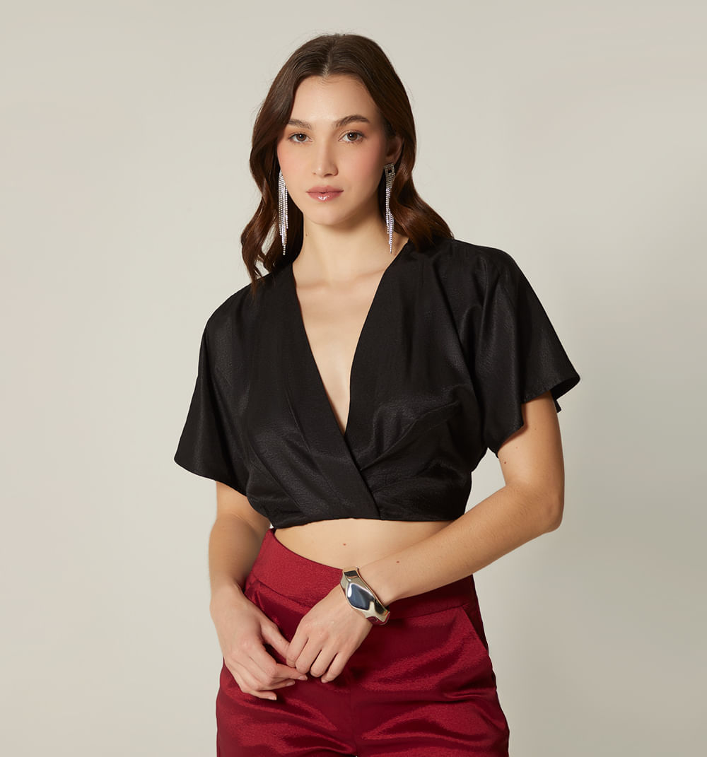 Blusa crop manga corta