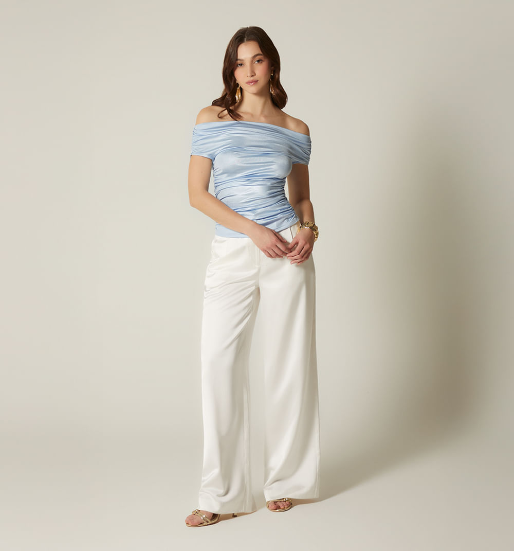 Blusa escote bandeja manga seguida