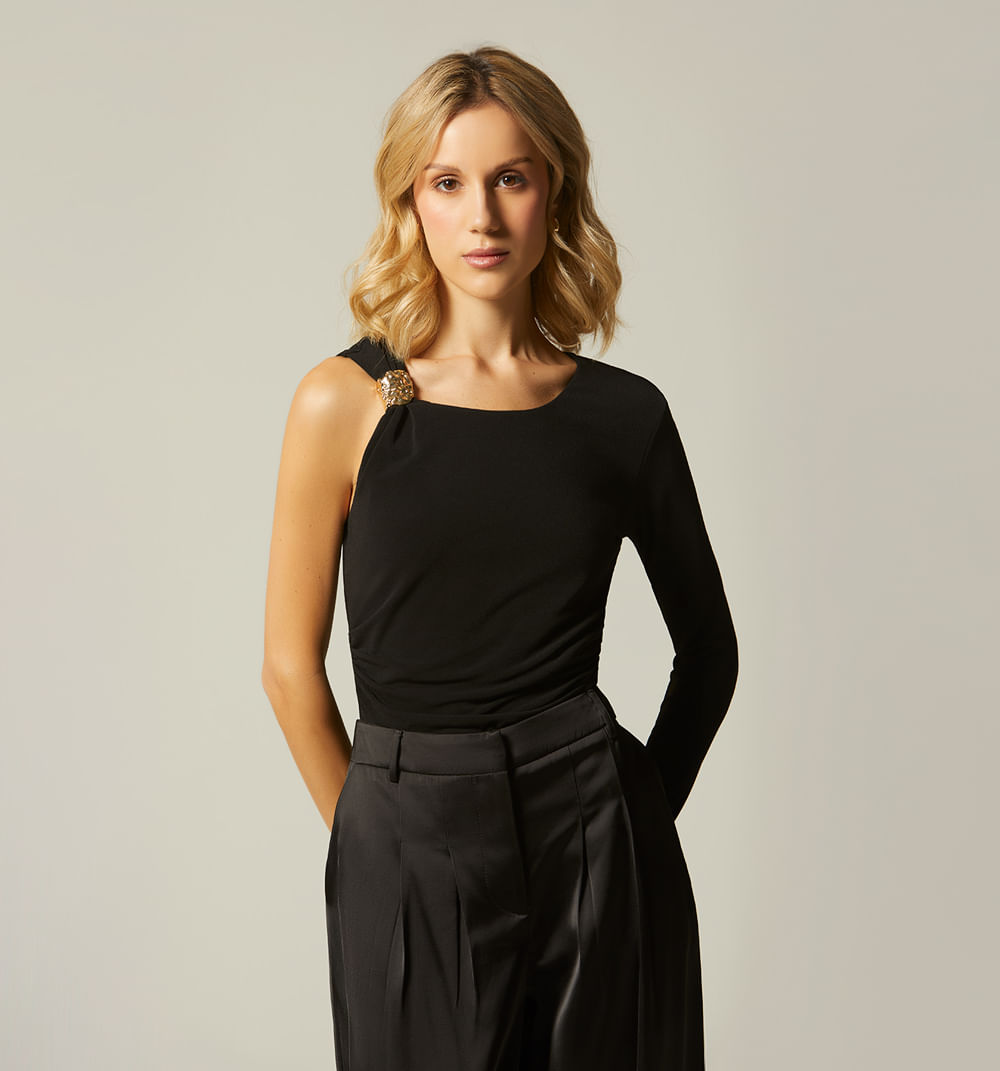 Body asimetrico con herraje