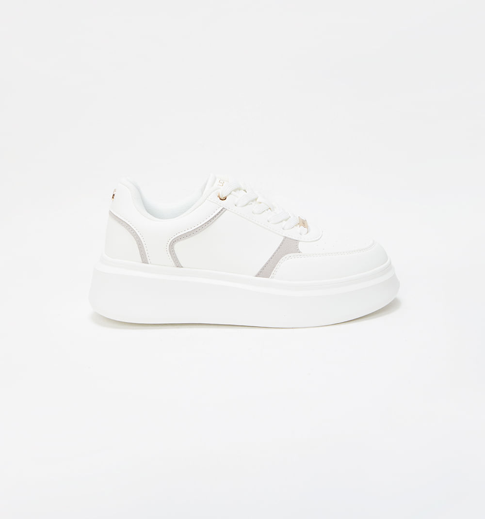 Tenis plataforma con placa dorada