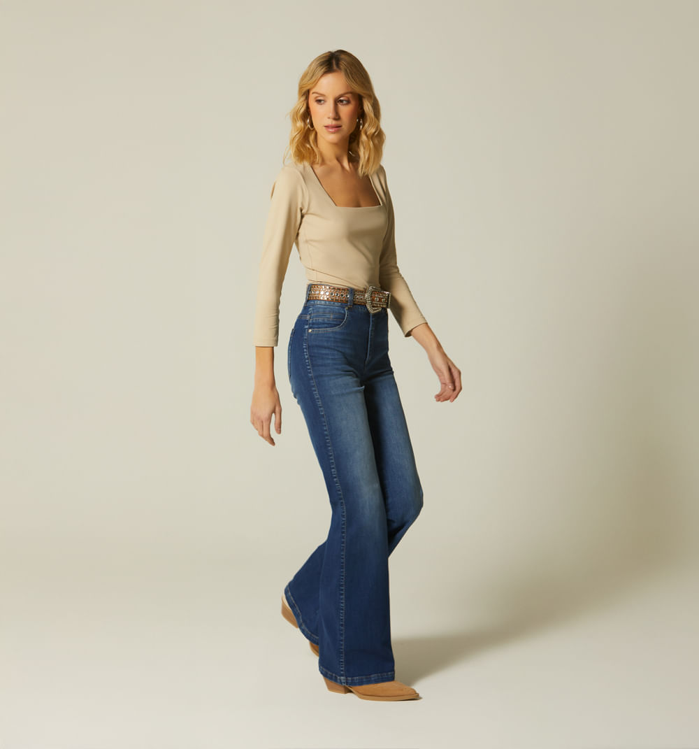 Jean campana tiro alto bolsillos