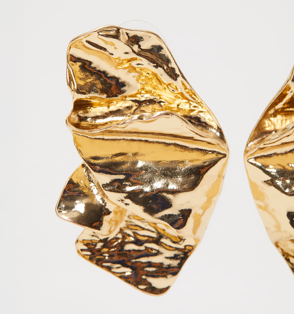 Aretes martillado irregular