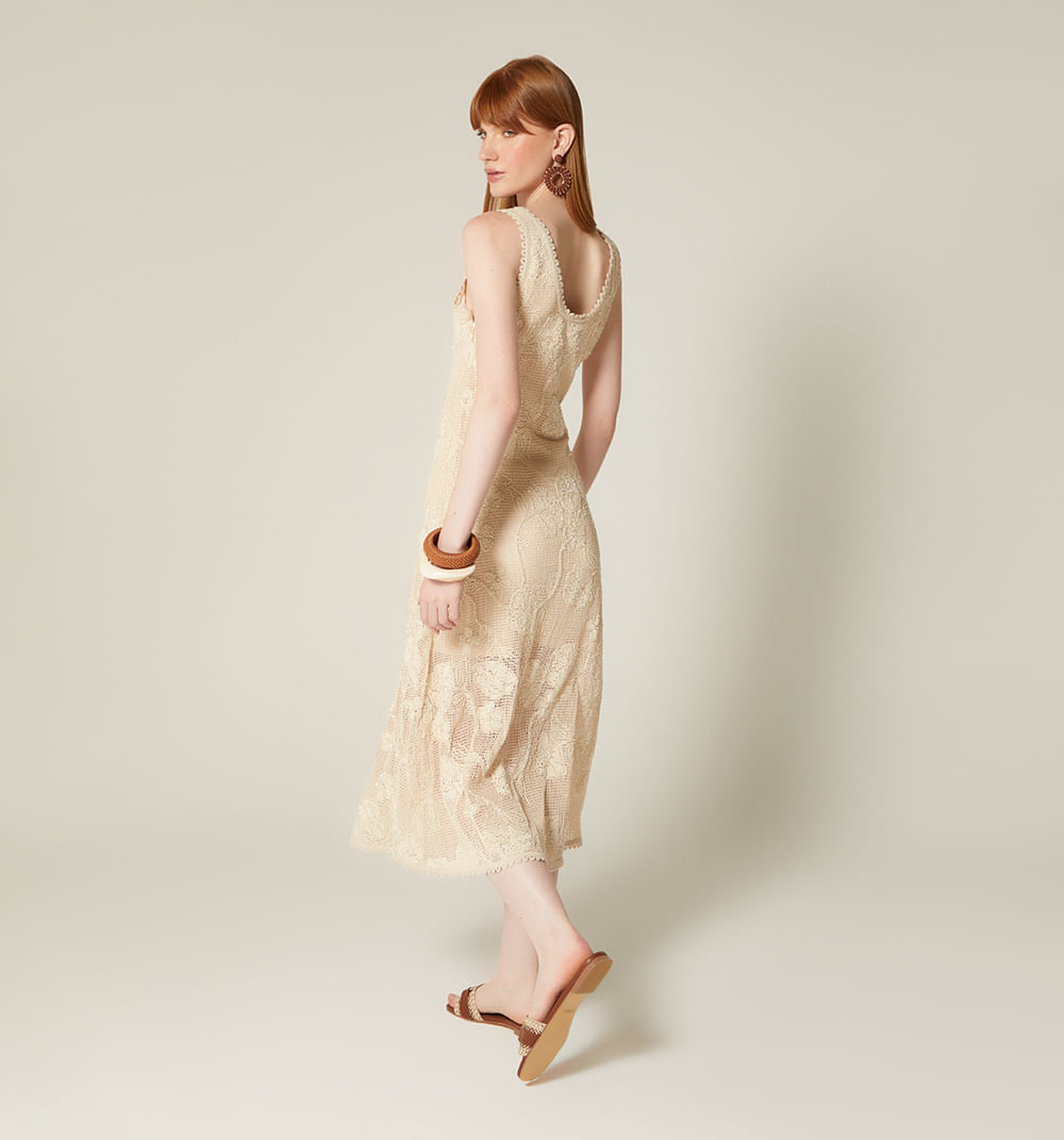 Vestido con canutillos