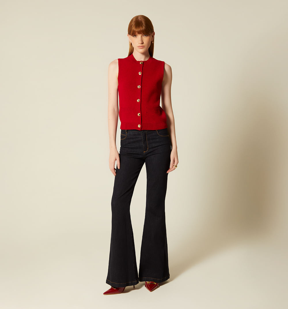 Chaleco con botón joya