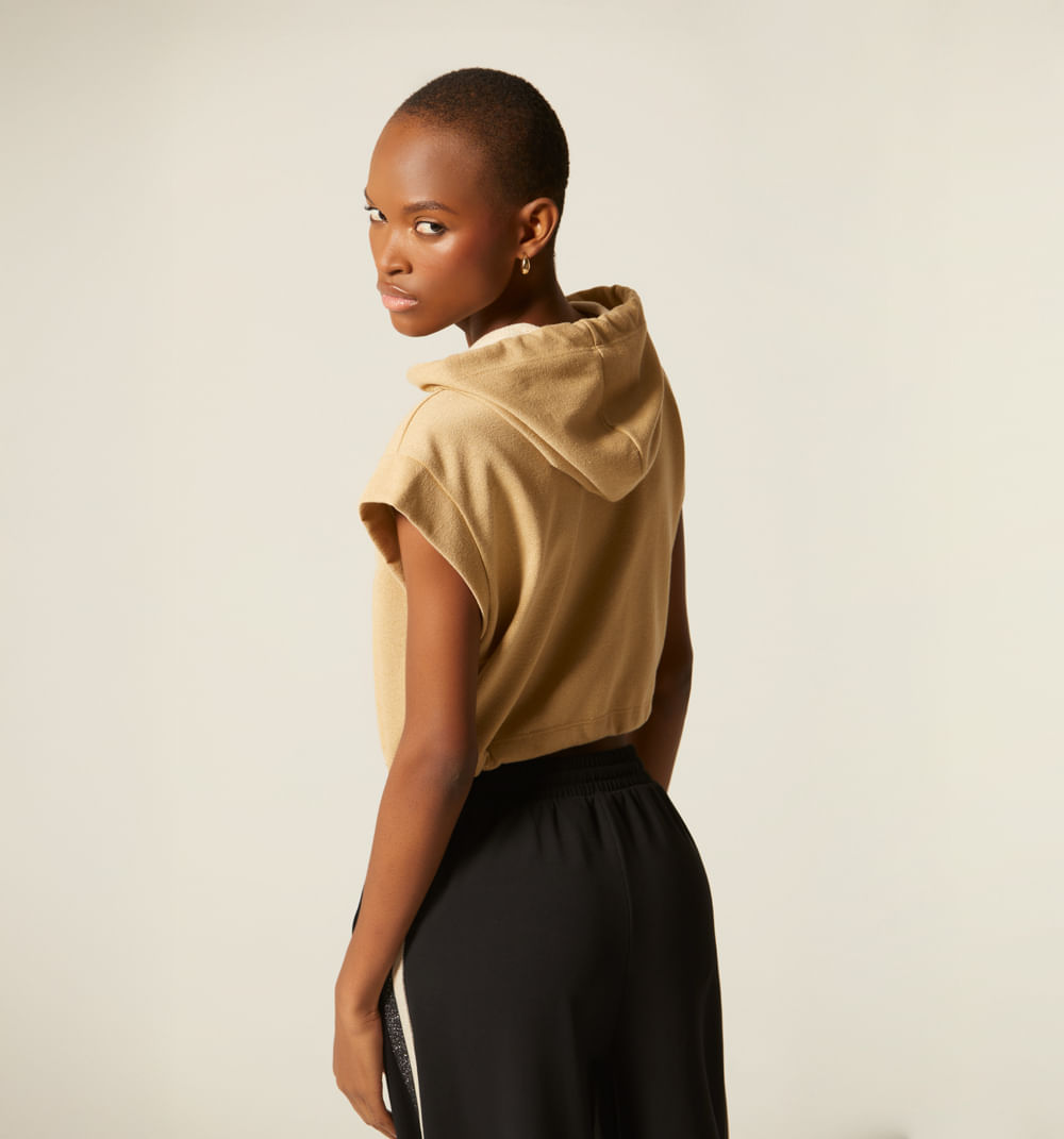 Blusa con capucha