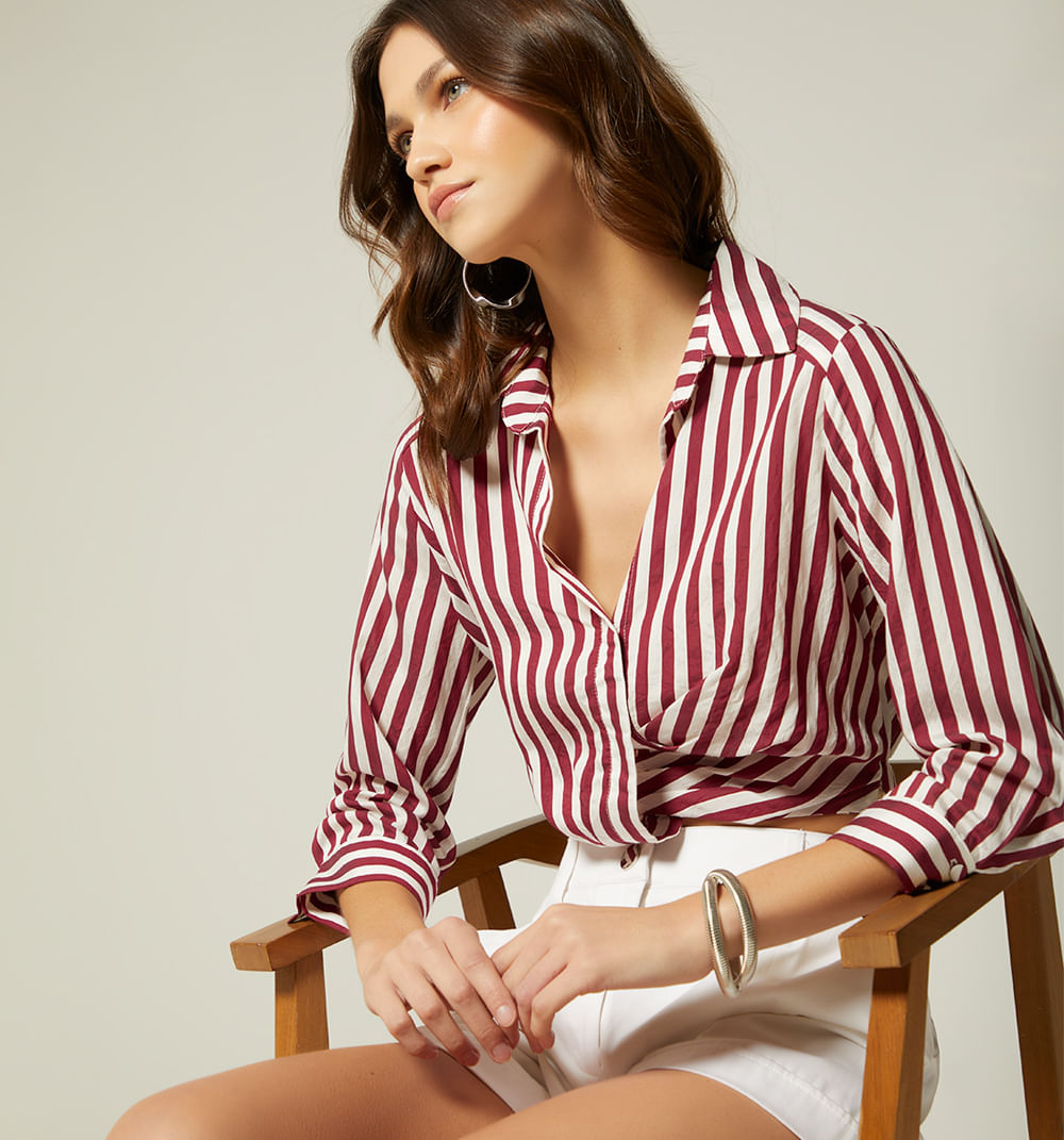 Blusa  manga 3/4  frente entrelazado