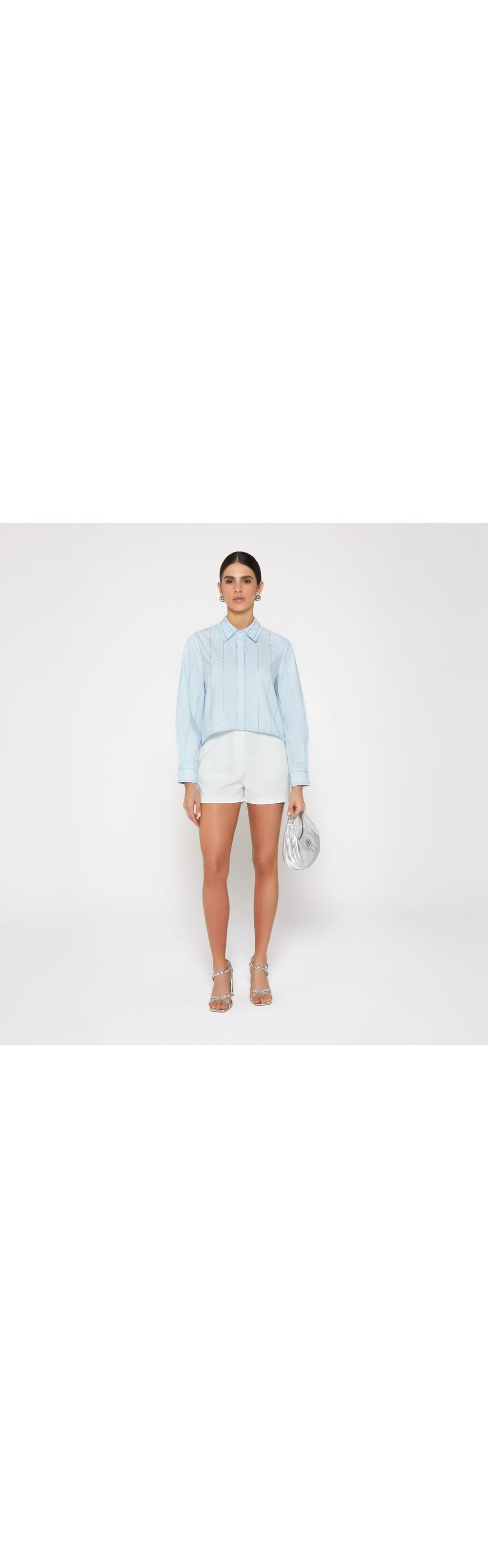 Camisera con detalles decorativo