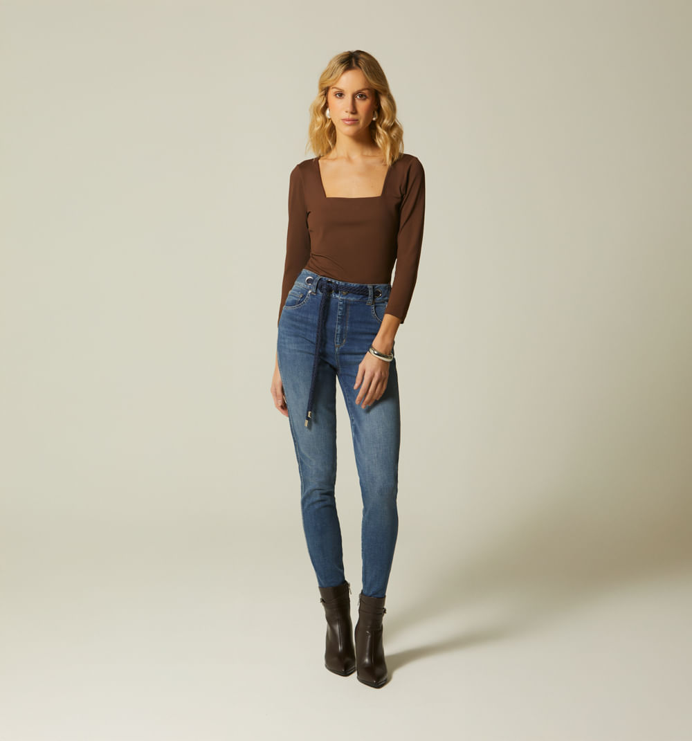 Blusa escote cuadrado  manga 3/4